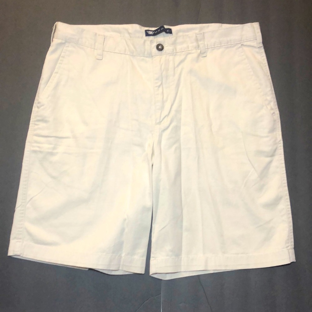 Wedge Men’s flat front Shorts 34